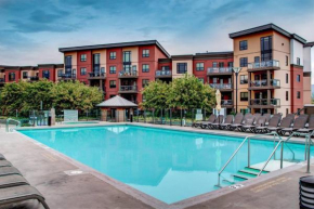 Tranquil Apartment Overlooking Creek #244